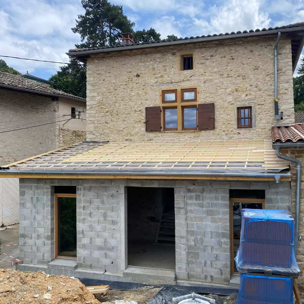 Charpente couverture d'une extension près de Lyon (2)