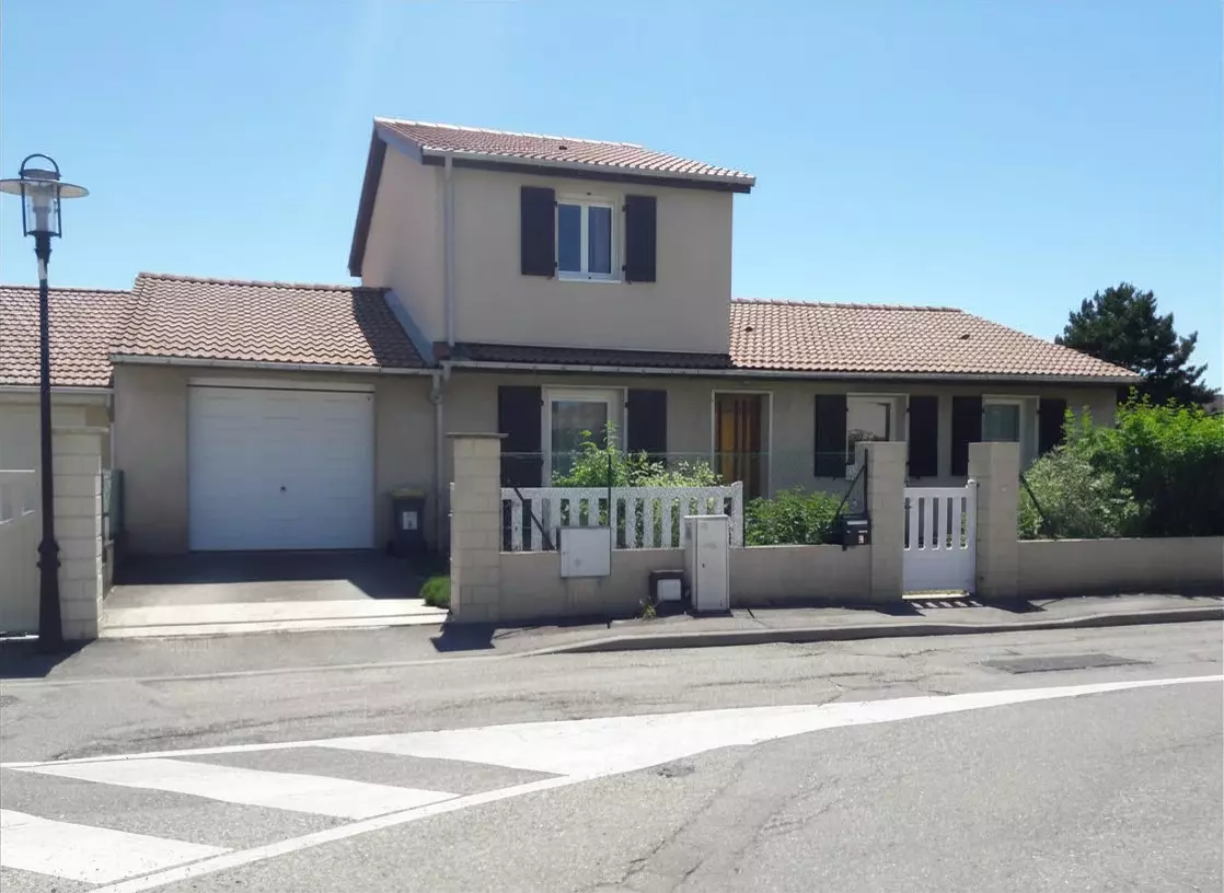 Ajout d'un étage sur une maison individuelle à Genas