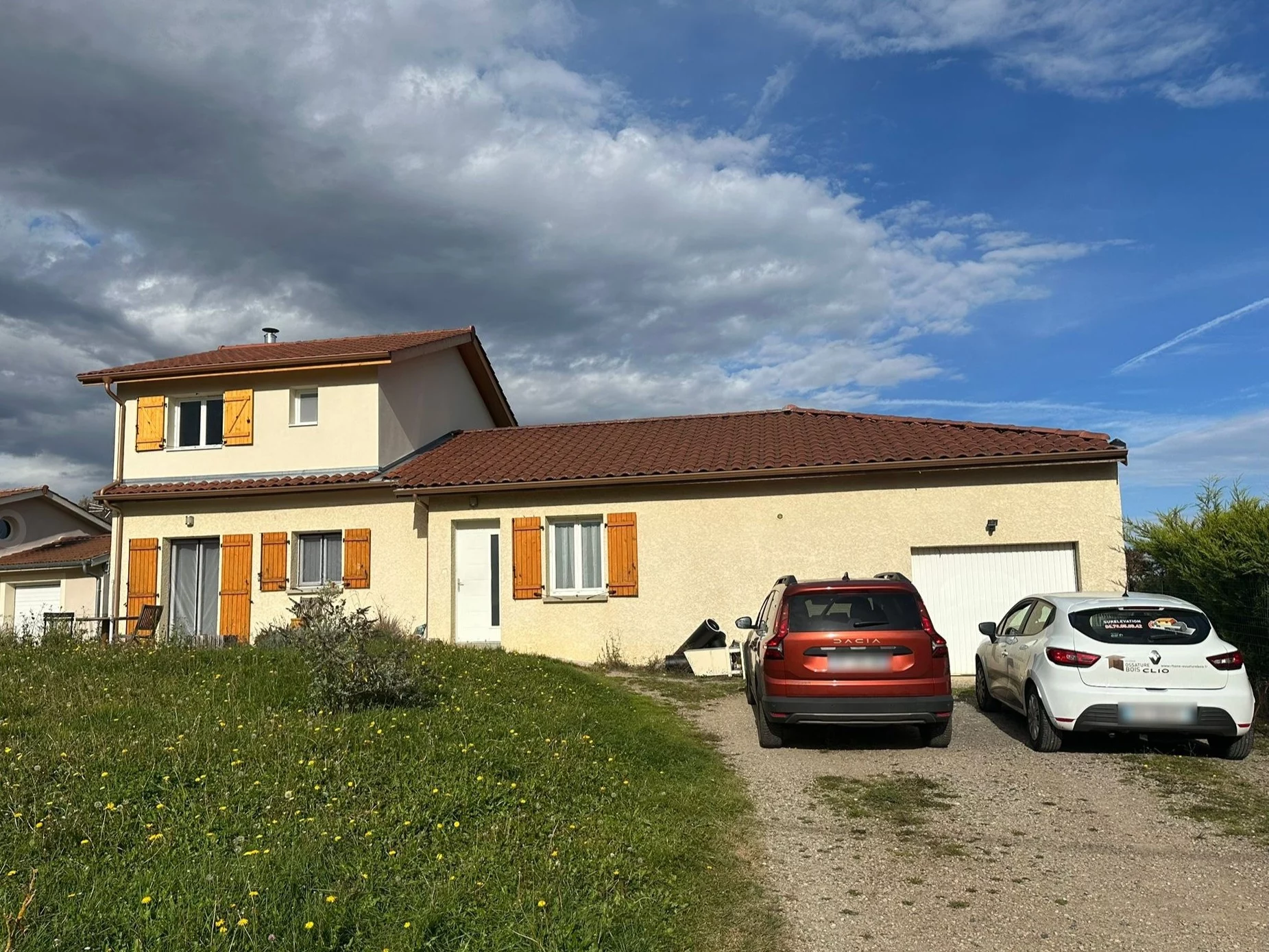 Agrandissement de maison avec création d'un étage à Saint Germain Nuelles