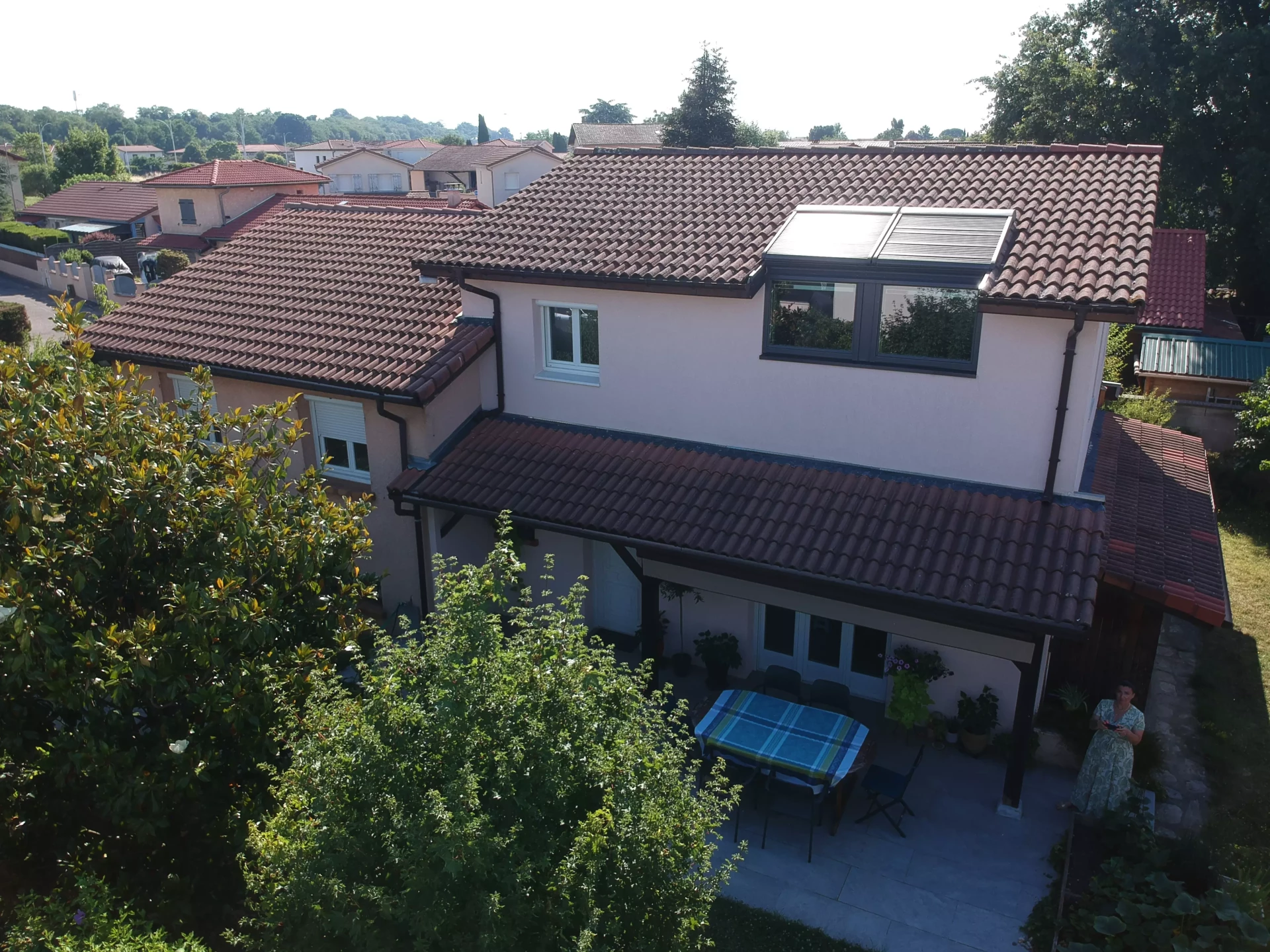 Creation-dun-etage-supplementaire-sur-une-maison-a-Genas