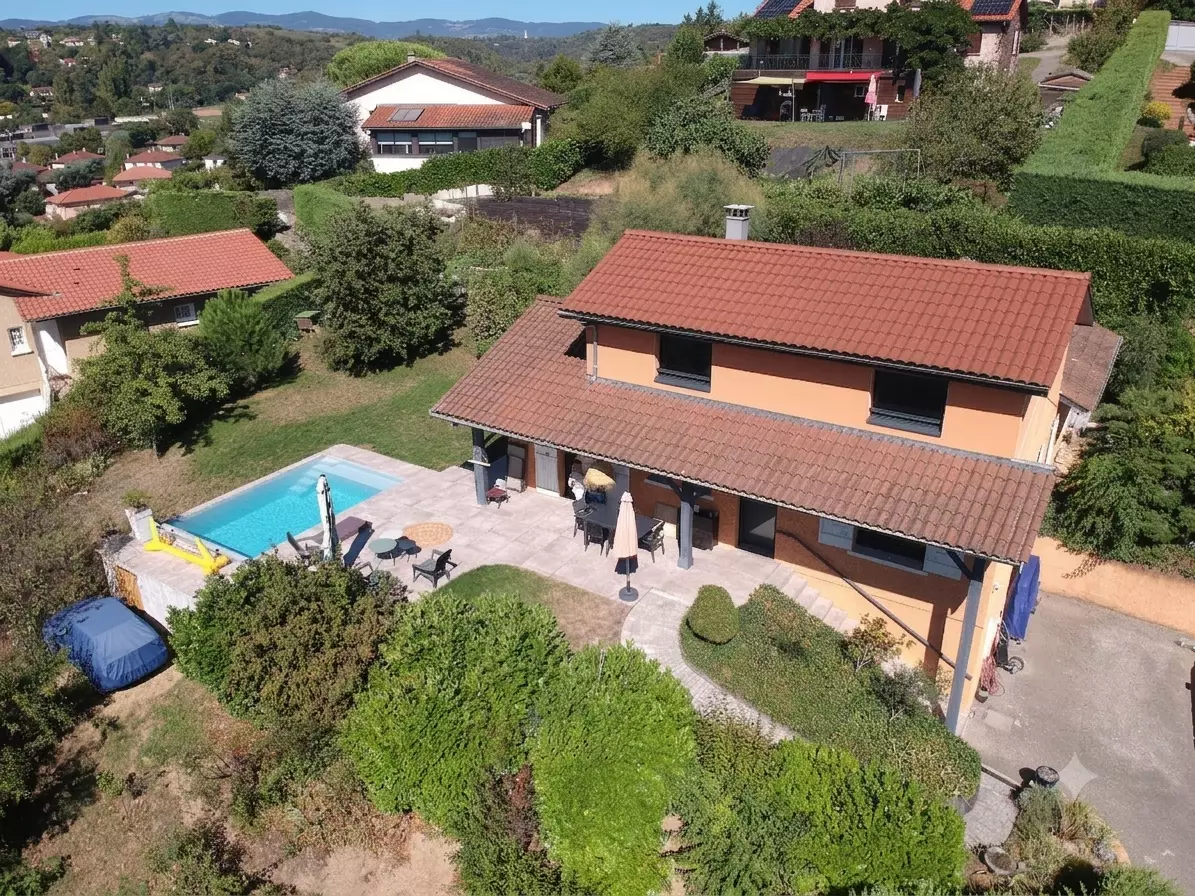 Creation-dun-etage-sur-une-maison-a-Brignais