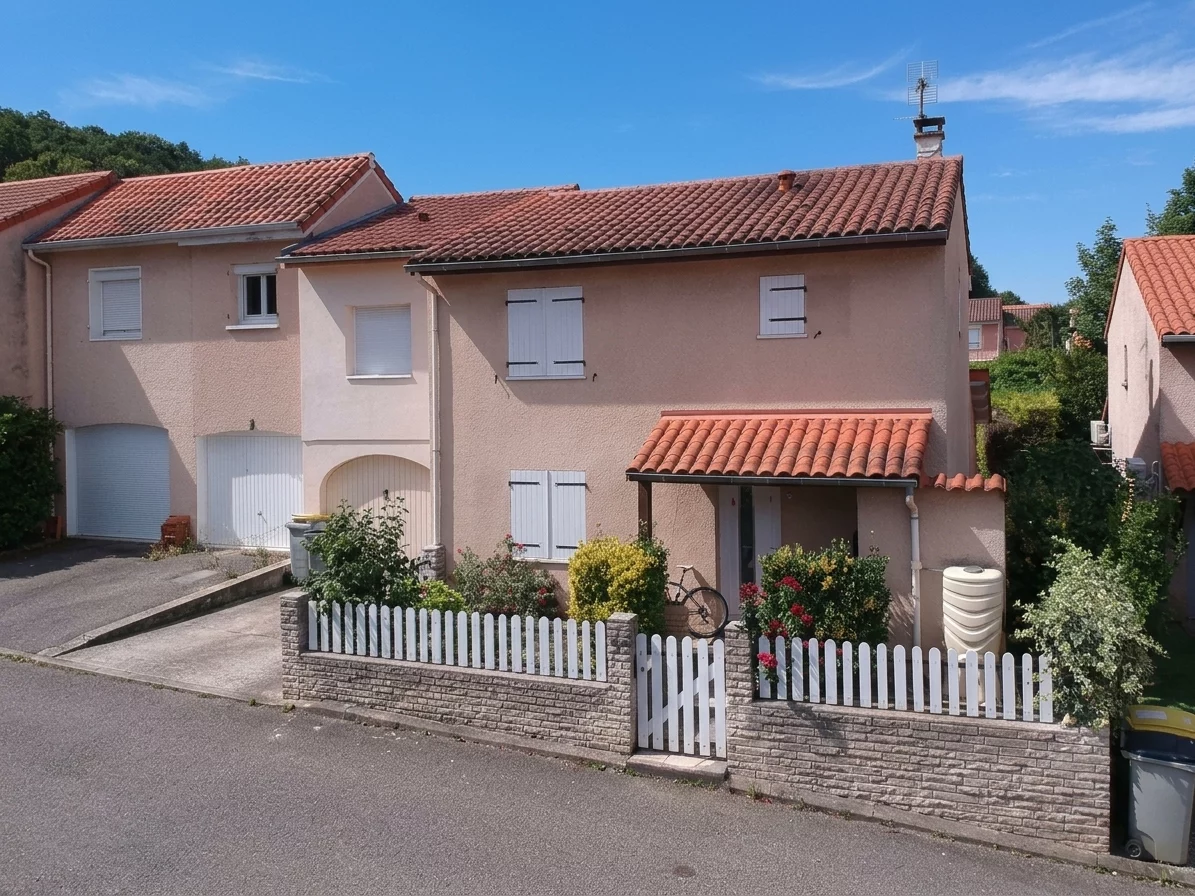 Surélévation du garage d'une maison à Sérézin du Rhône